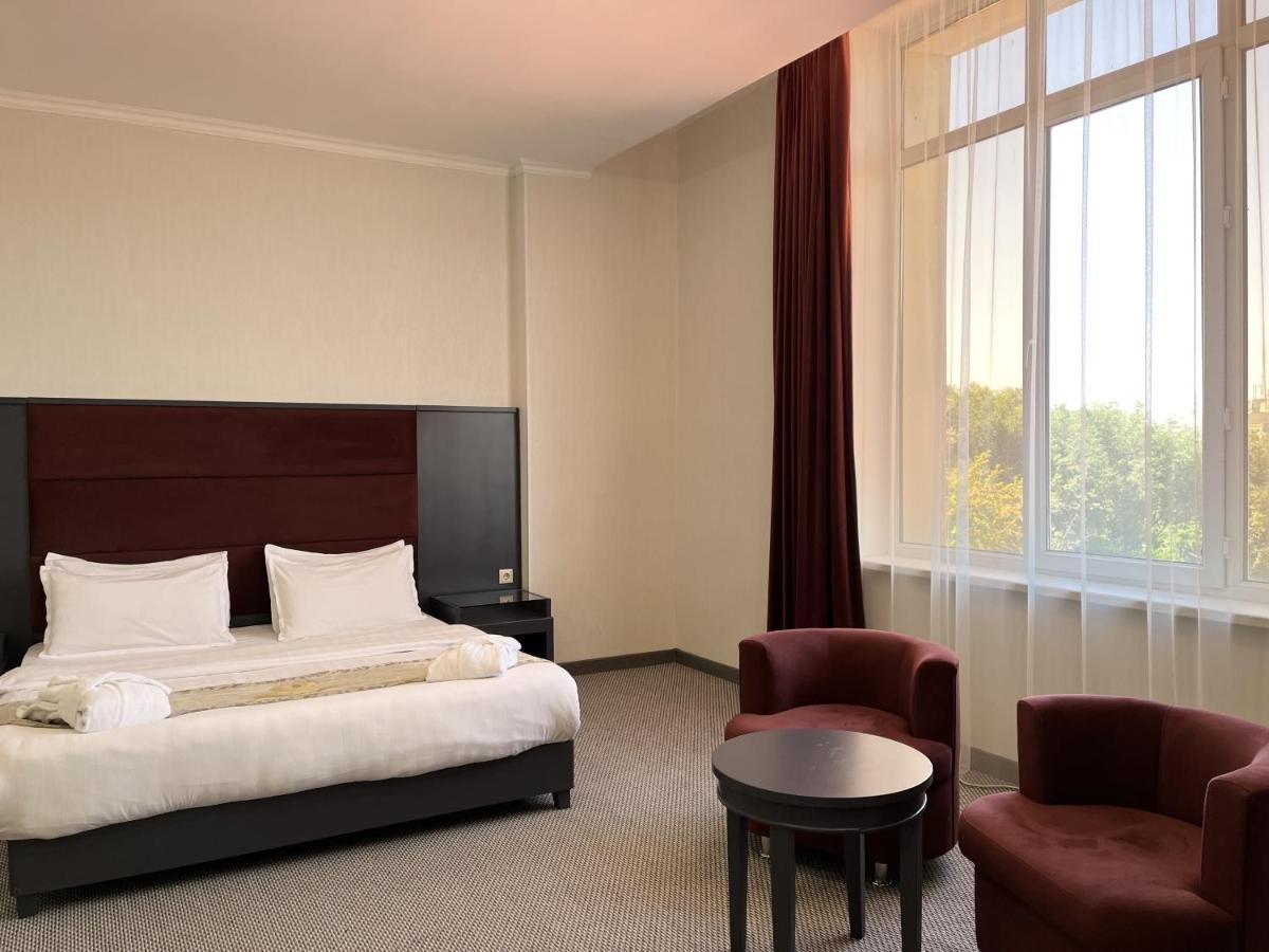 Almaty Grand Erbil Hotel Buitenkant foto