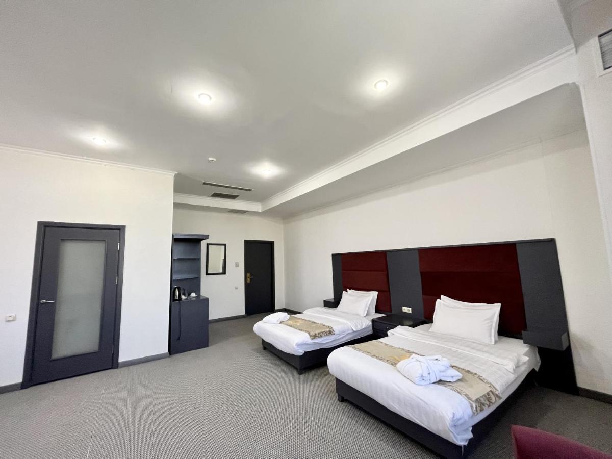 Almaty Grand Erbil Hotel Buitenkant foto