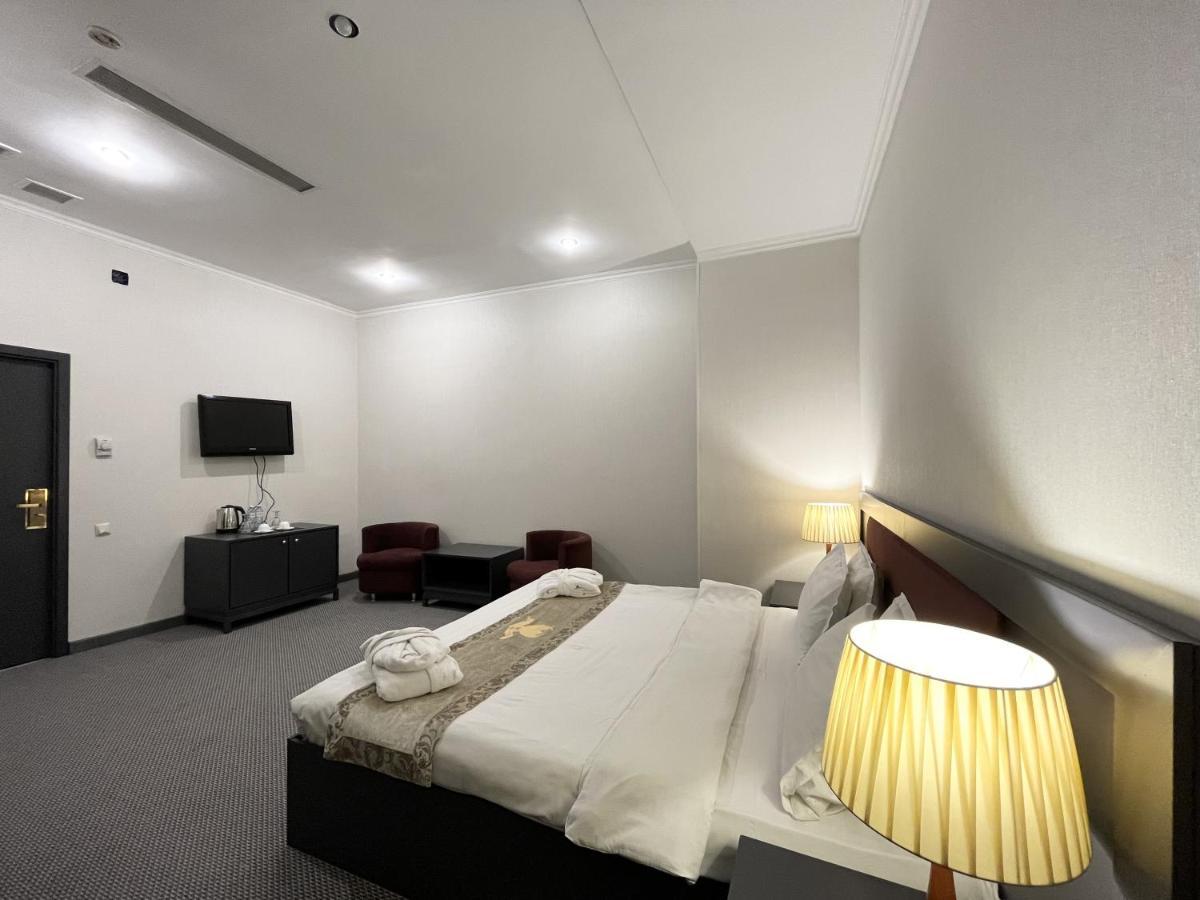 Almaty Grand Erbil Hotel Buitenkant foto