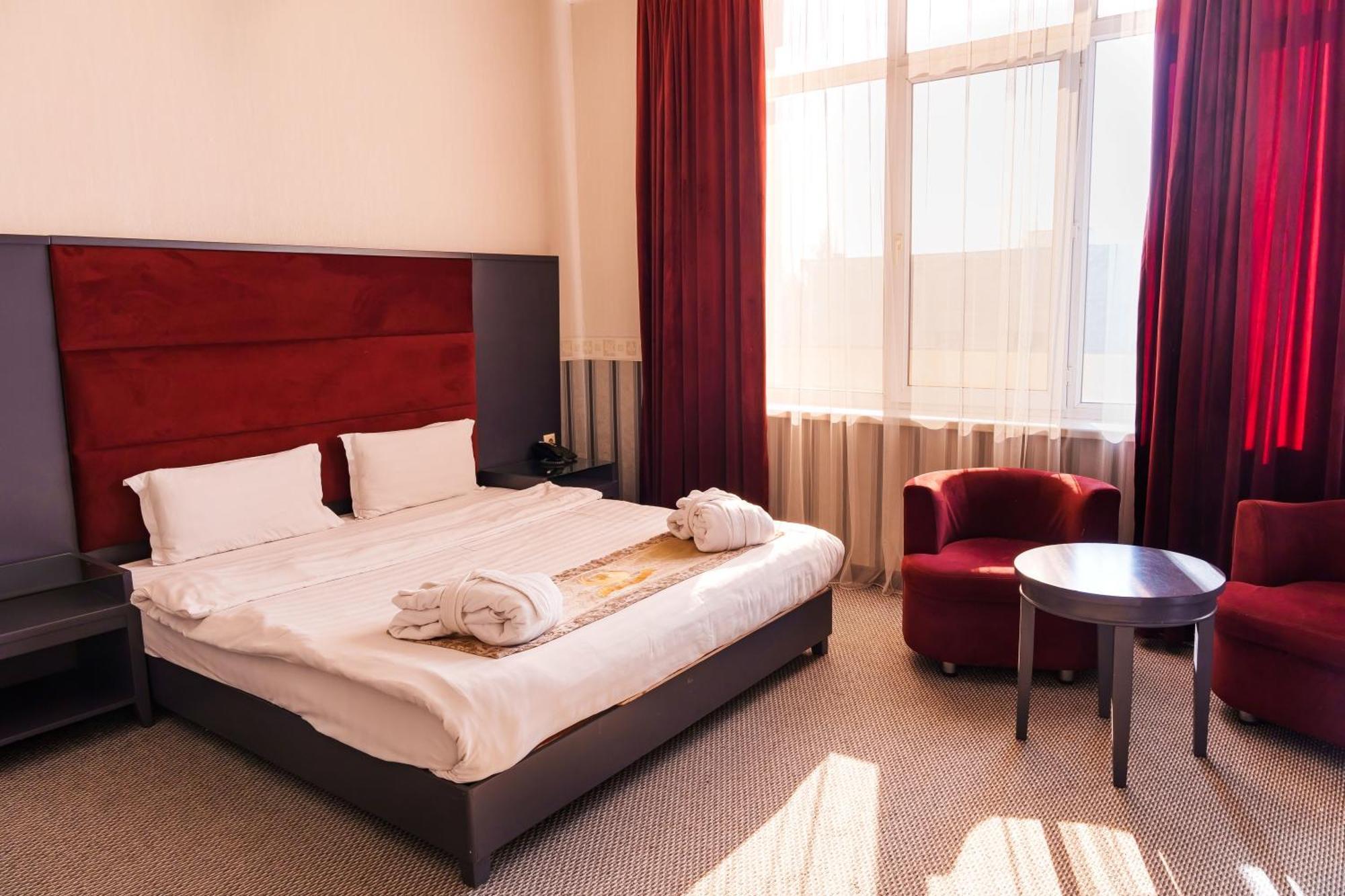 Almaty Grand Erbil Hotel Buitenkant foto