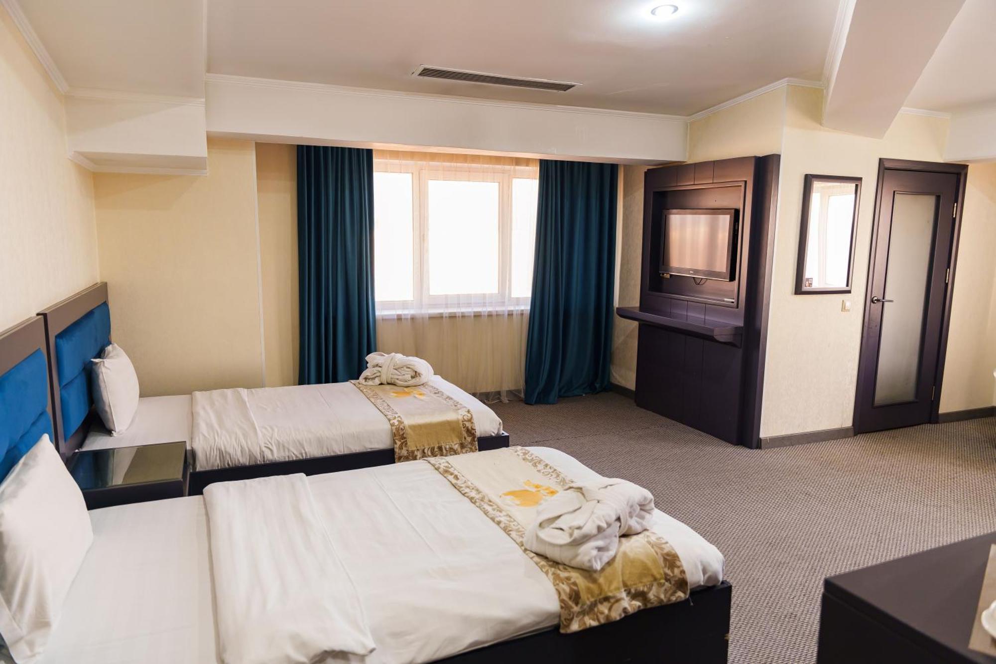 Almaty Grand Erbil Hotel Buitenkant foto