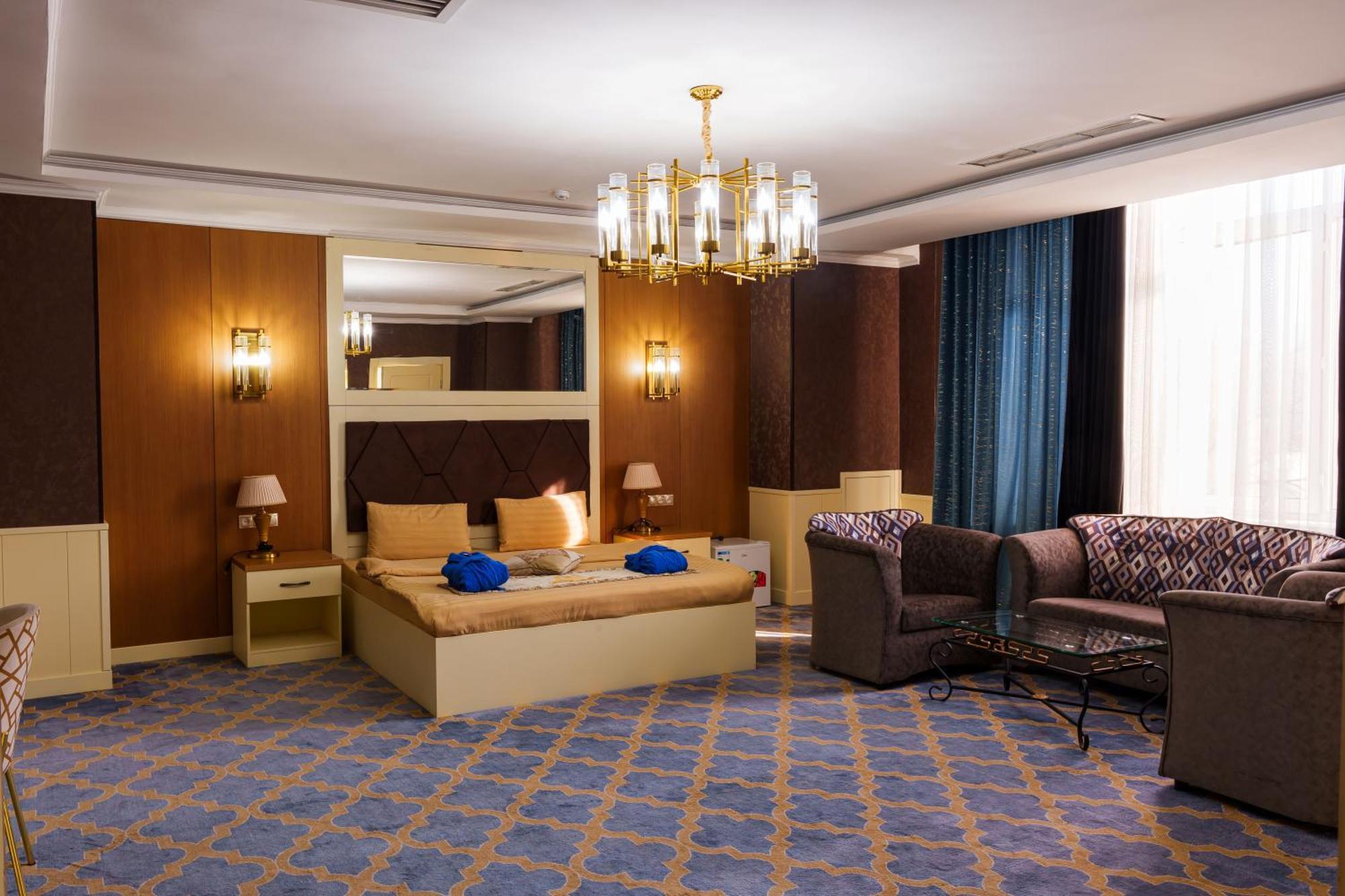 Almaty Grand Erbil Hotel Buitenkant foto