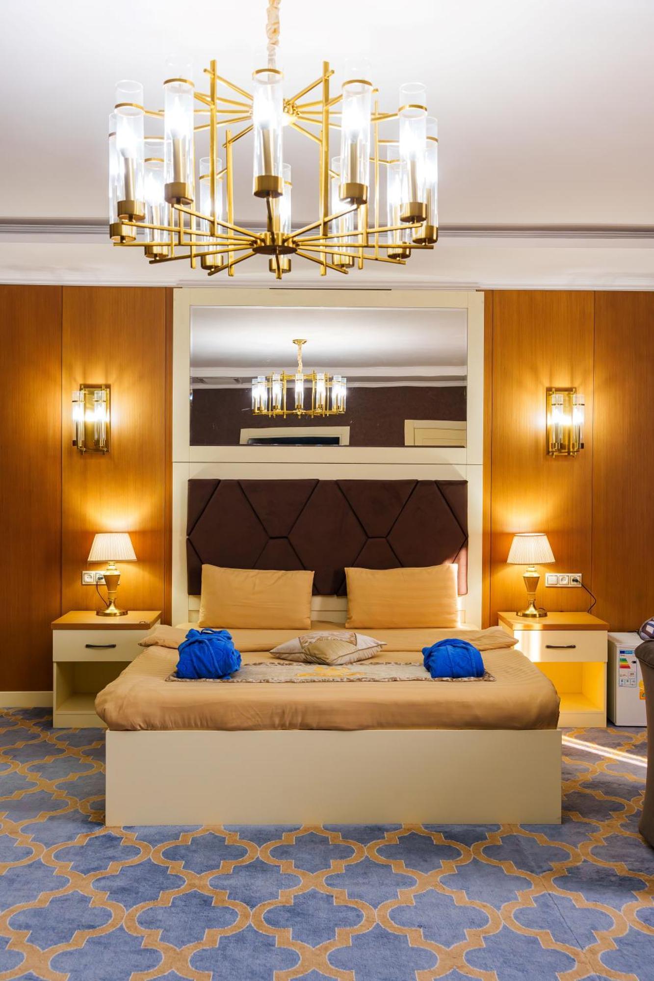 Almaty Grand Erbil Hotel Buitenkant foto